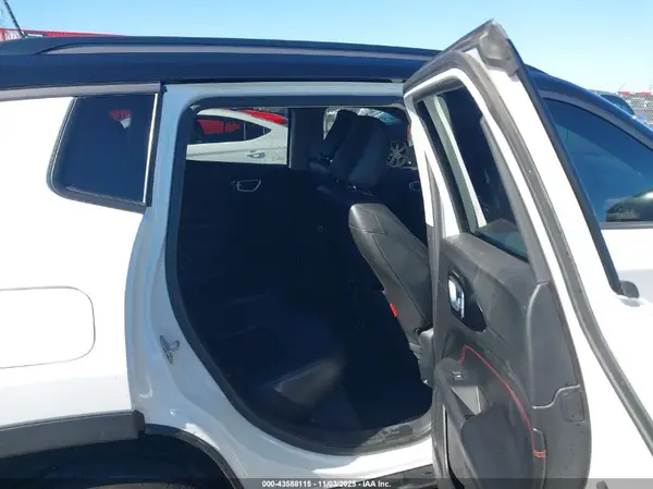 3C4NJDDBXNT163397 2022 JEEP COMPASS - Image 8