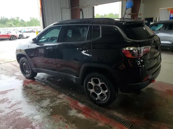 3C4NJDDBXNT188185 2022 JEEP COMPASS - Image 2