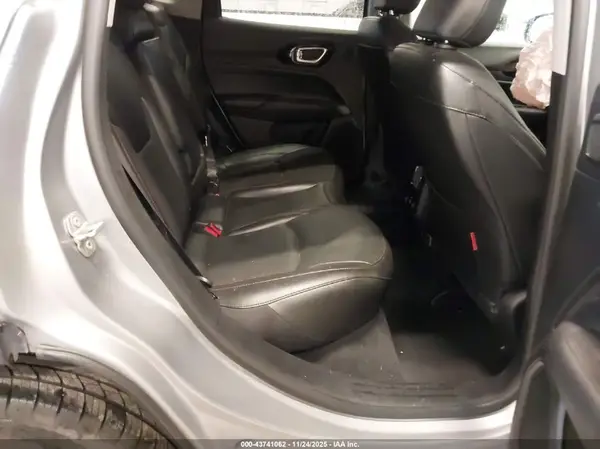 3C4NJDDBXNT203039 2022 JEEP COMPASS - Image 8