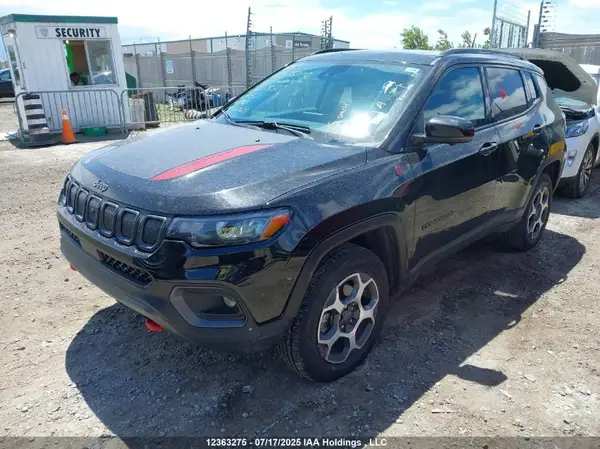 3C4NJDDBXNT238518 2022 JEEP COMPASS - Image 2