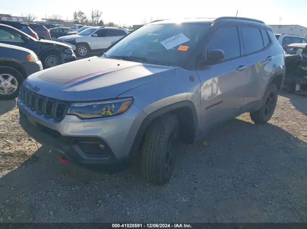 3C4NJDDN0PT556967 2023 JEEP COMPASS - Image 2
