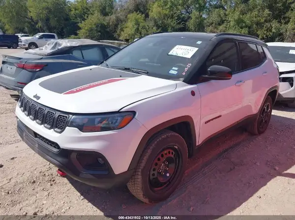 3C4NJDDN0PT564809 2023 JEEP COMPASS - Image 2