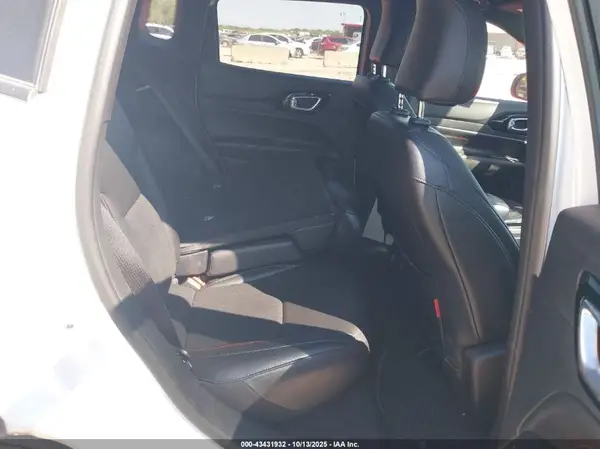 3C4NJDDN0PT564809 2023 JEEP COMPASS - Image 8