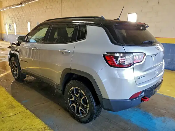 3C4NJDDN0ST519118 2025 JEEP COMPASS - Image 2