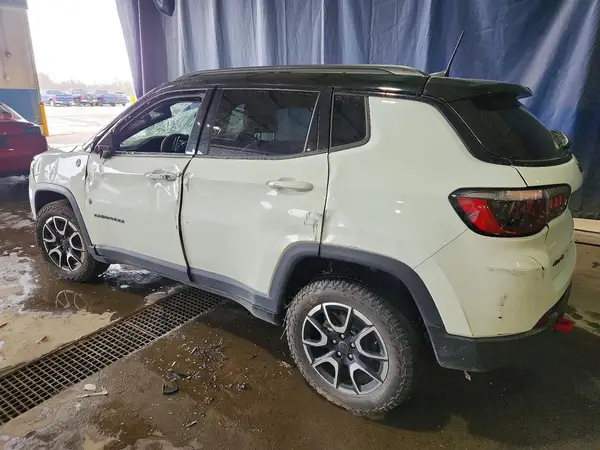 3C4NJDDN0ST525159 2025 JEEP COMPASS - Image 2