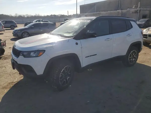 3C4NJDDN0ST532757 2025 JEEP COMPASS - Image 1