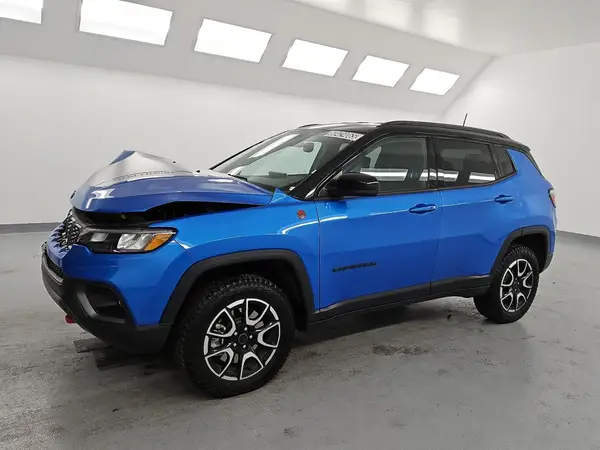 3C4NJDDN0ST533200 2025 JEEP COMPASS - Image 1