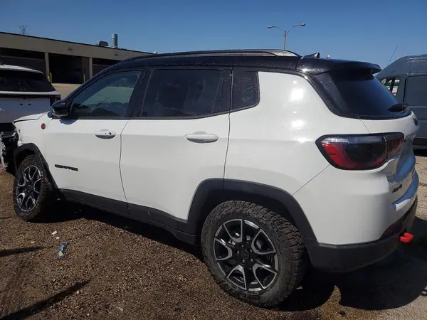 3C4NJDDN0ST590402 2025 JEEP COMPASS - Image 2