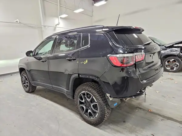 3C4NJDDN0ST621728 2025 JEEP COMPASS - Image 2
