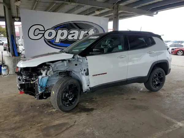 3C4NJDDN1PT503243 2023 JEEP COMPASS - Image 1