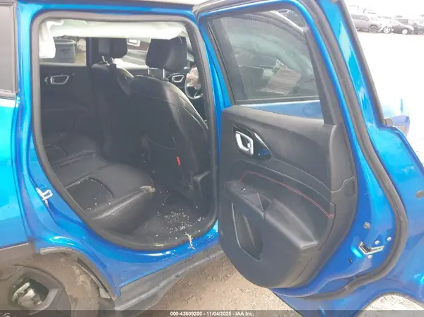 3C4NJDDN1PT527932 2023 JEEP COMPASS - Image 8