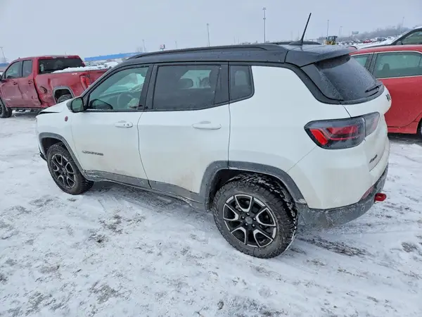 3C4NJDDN1RT133592 2024 JEEP COMPASS - Image 2