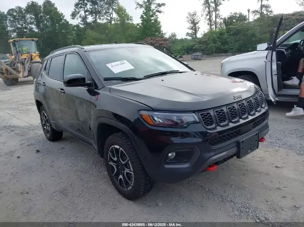 3C4NJDDN1RT137190 2024 JEEP COMPASS - Image 1