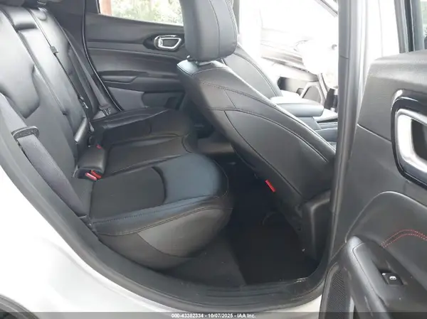 3C4NJDDN1RT149517 2024 JEEP COMPASS - Image 8