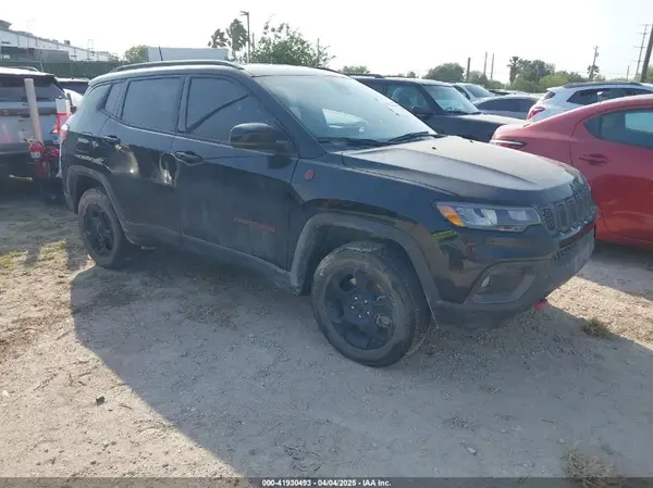 3C4NJDDN1RT579192 2024 JEEP COMPASS - Image 1