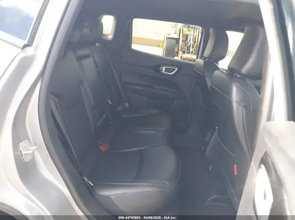 3C4NJDDN1RT608397 2024 JEEP COMPASS - Image 8