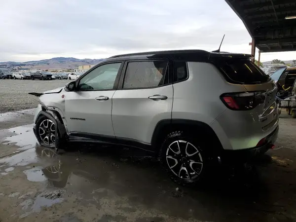 3C4NJDDN1ST564729 2025 JEEP COMPASS - Image 2