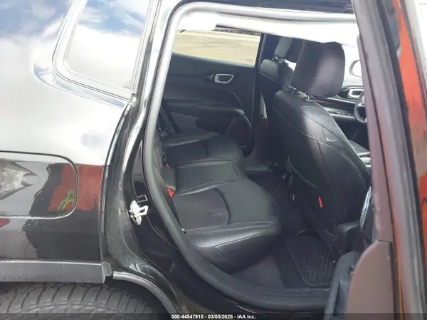 3C4NJDDN1ST593633 2025 JEEP COMPASS - Image 8