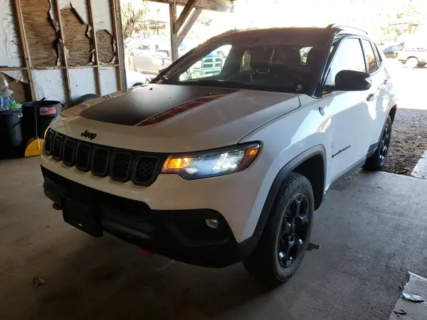 3C4NJDDN2PT522562 2023 JEEP COMPASS - Image 1