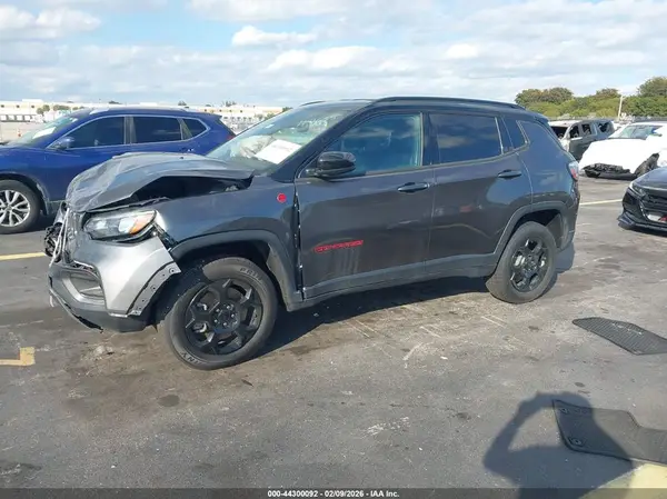3C4NJDDN2PT522769 2023 JEEP COMPASS - Image 2
