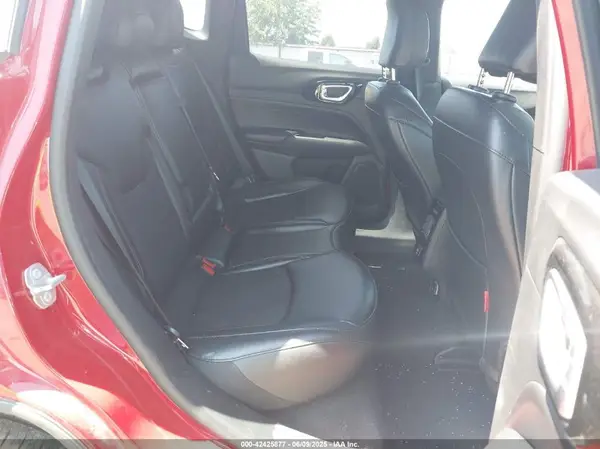 3C4NJDDN2PT527857 2023 JEEP COMPASS - Image 8