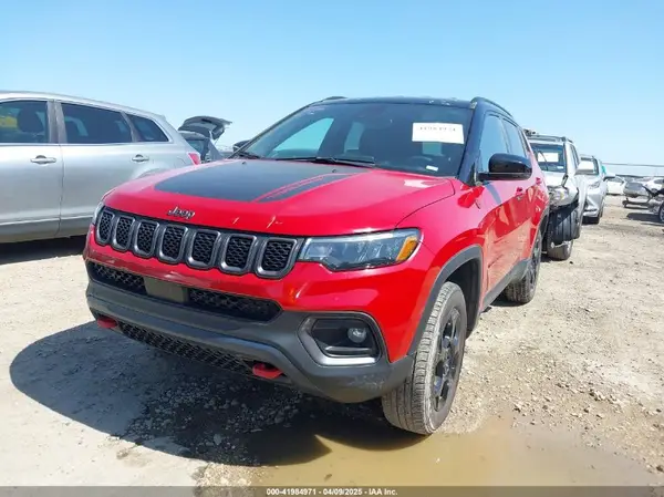 3C4NJDDN2PT544447 2023 JEEP COMPASS - Image 2