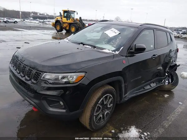 3C4NJDDN2RT137277 2024 JEEP COMPASS - Image 2