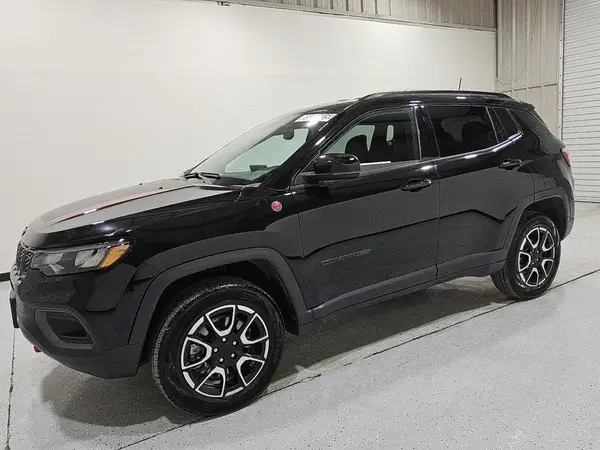 3C4NJDDN2RT137327 2024 JEEP COMPASS - Image 1