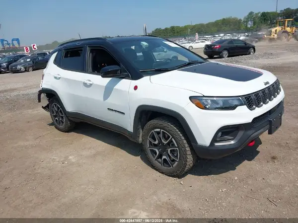 3C4NJDDN2RT149493 2024 JEEP COMPASS - Image 1