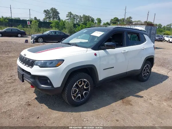 3C4NJDDN2RT149493 2024 JEEP COMPASS - Image 2