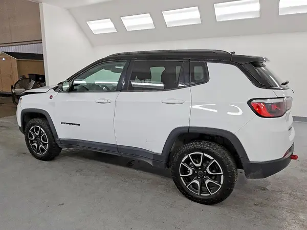 3C4NJDDN2ST533117 2025 JEEP COMPASS - Image 2