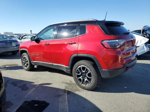 3C4NJDDN2ST533182 2025 JEEP COMPASS - Image 2