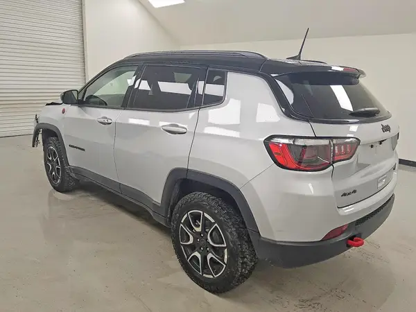 3C4NJDDN2ST583922 2025 JEEP COMPASS - Image 2
