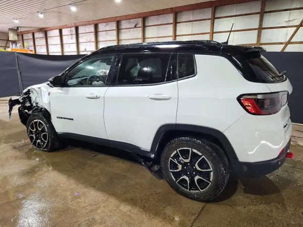 3C4NJDDN2ST584441 2025 JEEP COMPASS - Image 2
