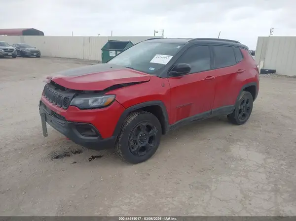 3C4NJDDN3PT528032 2023 JEEP COMPASS - Image 2