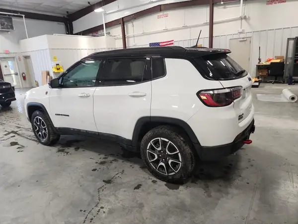 3C4NJDDN3ST521557 2025 JEEP COMPASS - Image 2