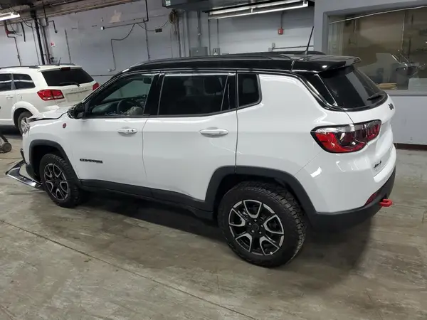 3C4NJDDN3ST609895 2025 JEEP COMPASS - Image 2