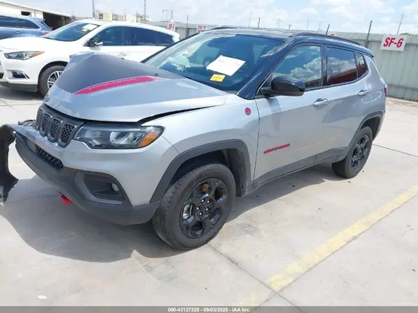 3C4NJDDN4PT527956 2023 JEEP COMPASS - Image 2