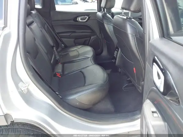 3C4NJDDN4PT527956 2023 JEEP COMPASS - Image 8