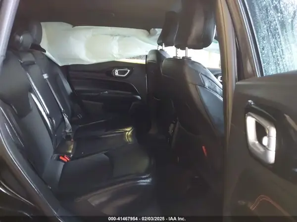 3C4NJDDN4PT541842 2023 JEEP COMPASS - Image 8