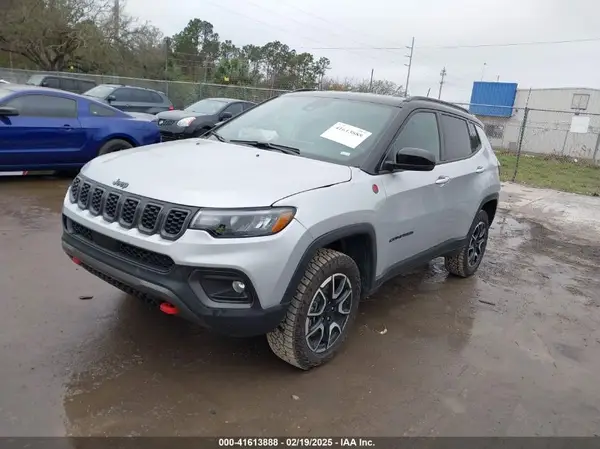 3C4NJDDN4RT119637 2024 JEEP COMPASS - Image 2