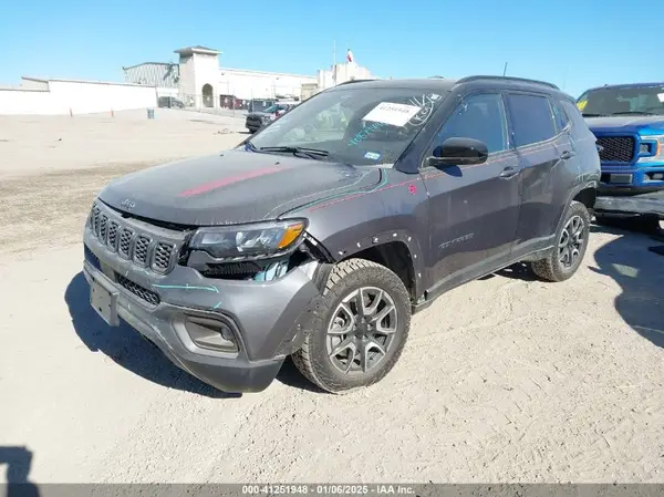 3C4NJDDN4RT135384 2024 JEEP COMPASS - Image 2