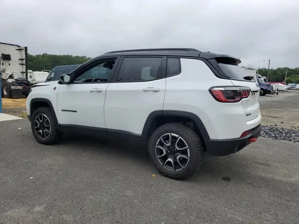 3C4NJDDN4RT144702 2024 JEEP COMPASS - Image 2