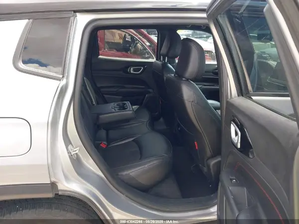 3C4NJDDN4RT596875 2024 JEEP COMPASS - Image 8