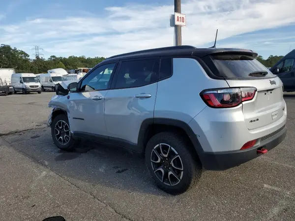 3C4NJDDN4ST569987 2025 JEEP COMPASS - Image 2