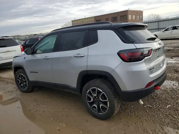 3C4NJDDN4ST570749 2025 JEEP COMPASS - Image 2