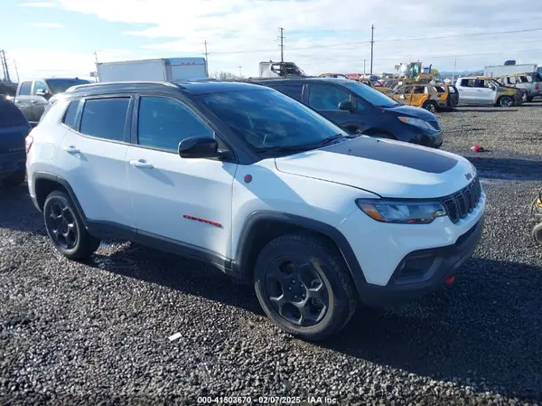 3C4NJDDN5PT523236 2023 JEEP COMPASS - Image 1