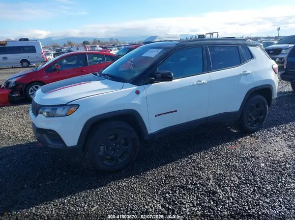 3C4NJDDN5PT523236 2023 JEEP COMPASS - Image 2