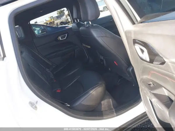 3C4NJDDN5PT523236 2023 JEEP COMPASS - Image 8