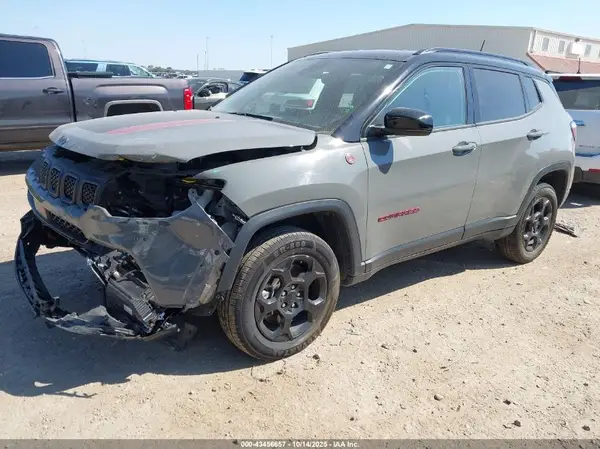 3C4NJDDN5PT523348 2023 JEEP COMPASS - Image 2